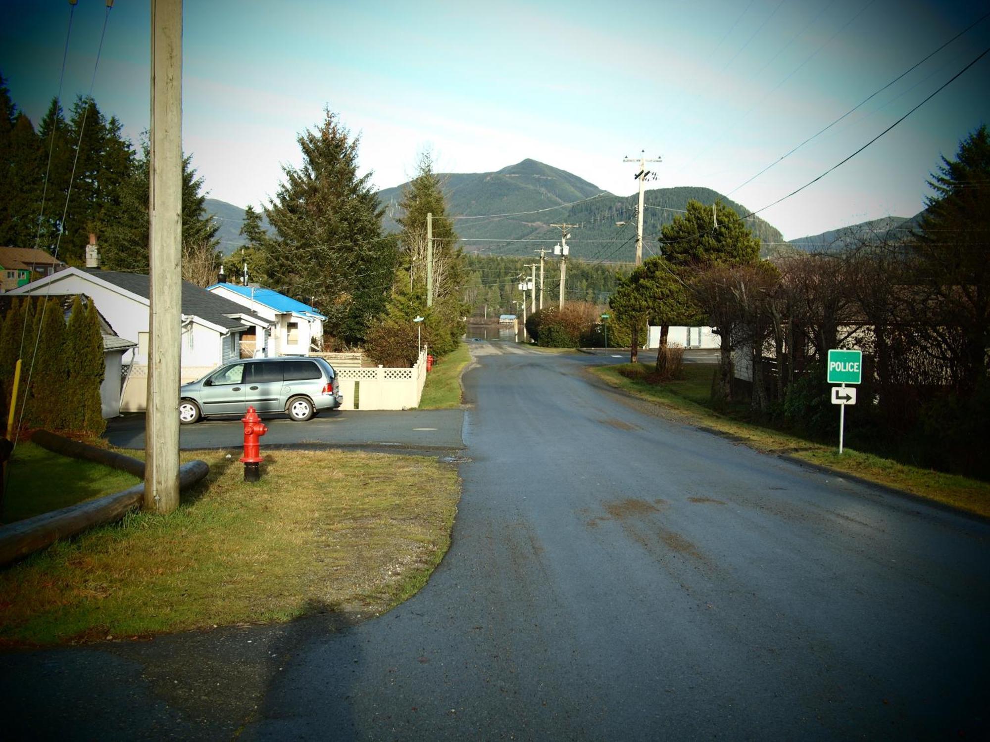 Whale's Tail Guest Suites Ucluelet Extérieur photo