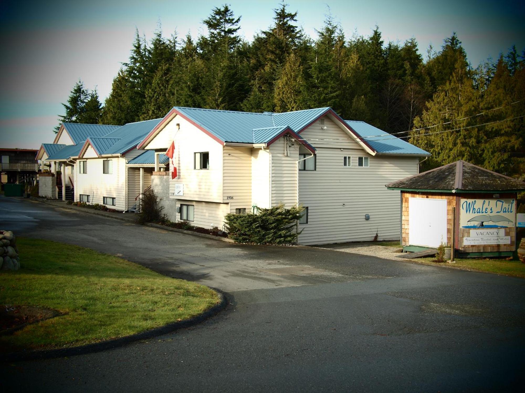 Whale's Tail Guest Suites Ucluelet Extérieur photo