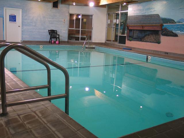 Whale's Tail Guest Suites Ucluelet Extérieur photo